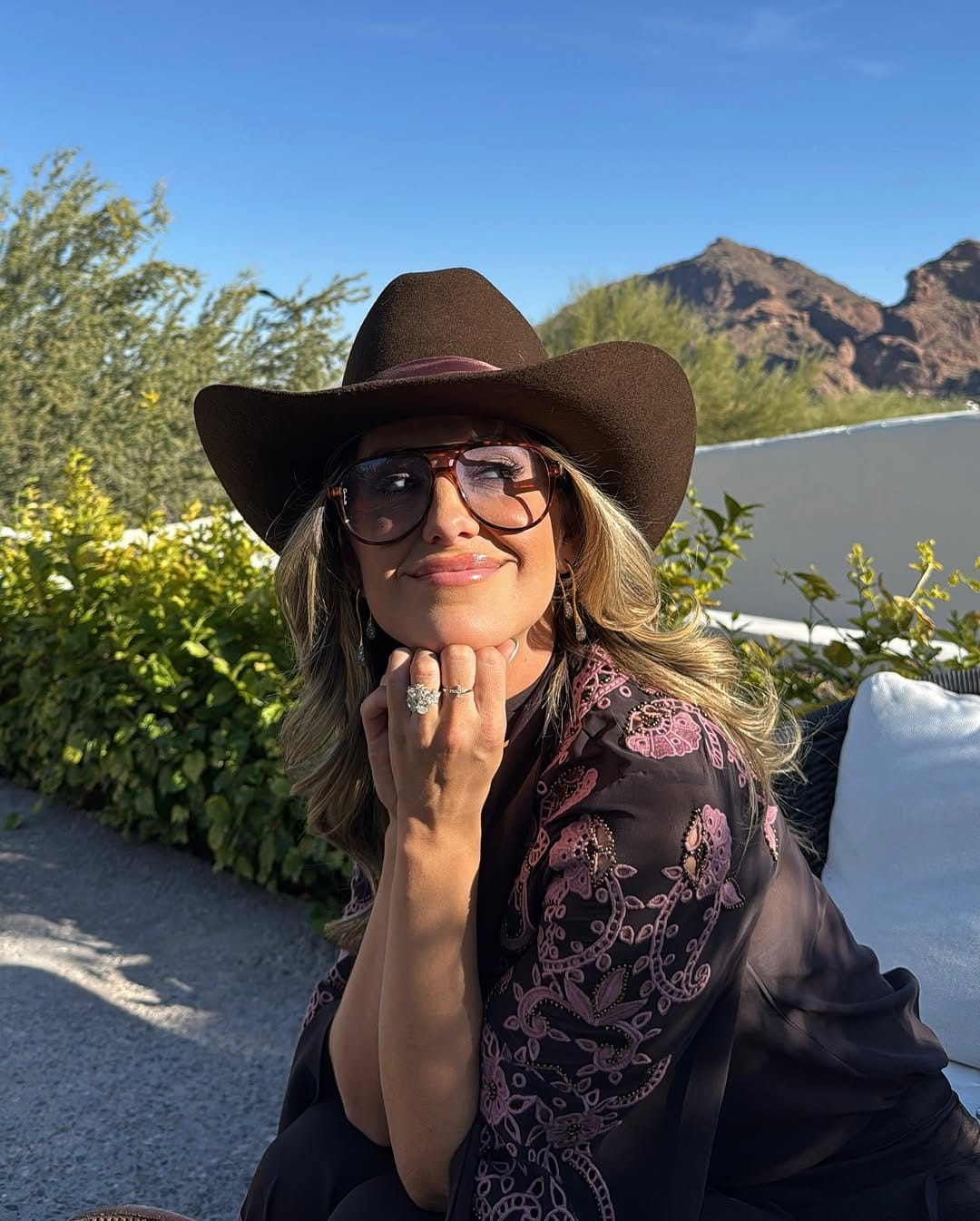 lainey wilson's engagement ring